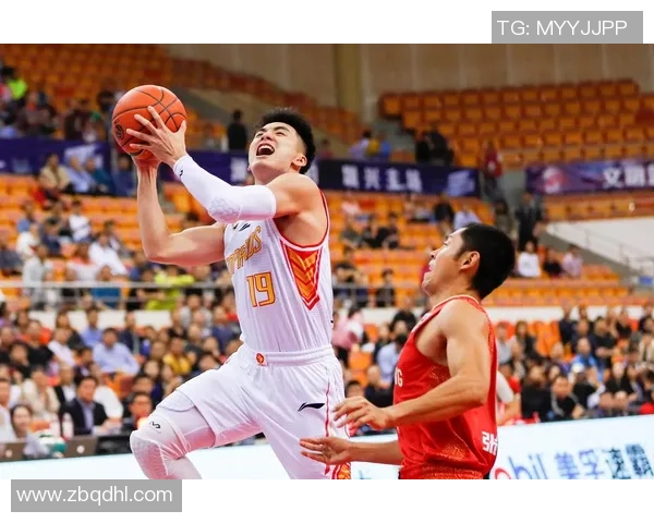 深圳篮球队中路突破战术解析与球队发展前景展望